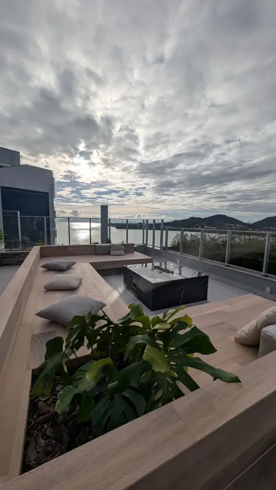 Luxuriöse 134 m² Wohnung mit Meer- und Mangrovenblick in Florianópolis